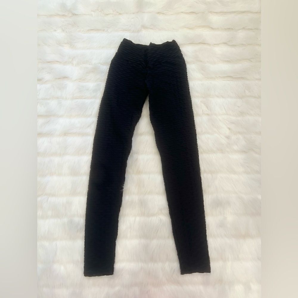 Anti Cellulite Scrunch Black Booty Legging (S) - Picture 12 of 13